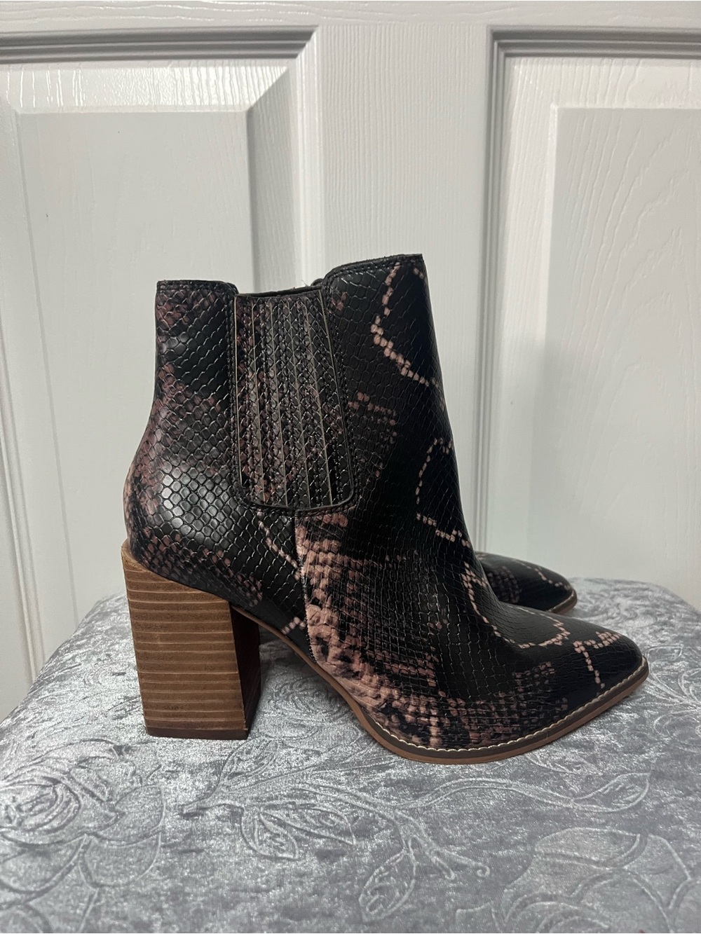 Steve Madden Black & Taupe Snake-Print Block Heel Ankle Boots
